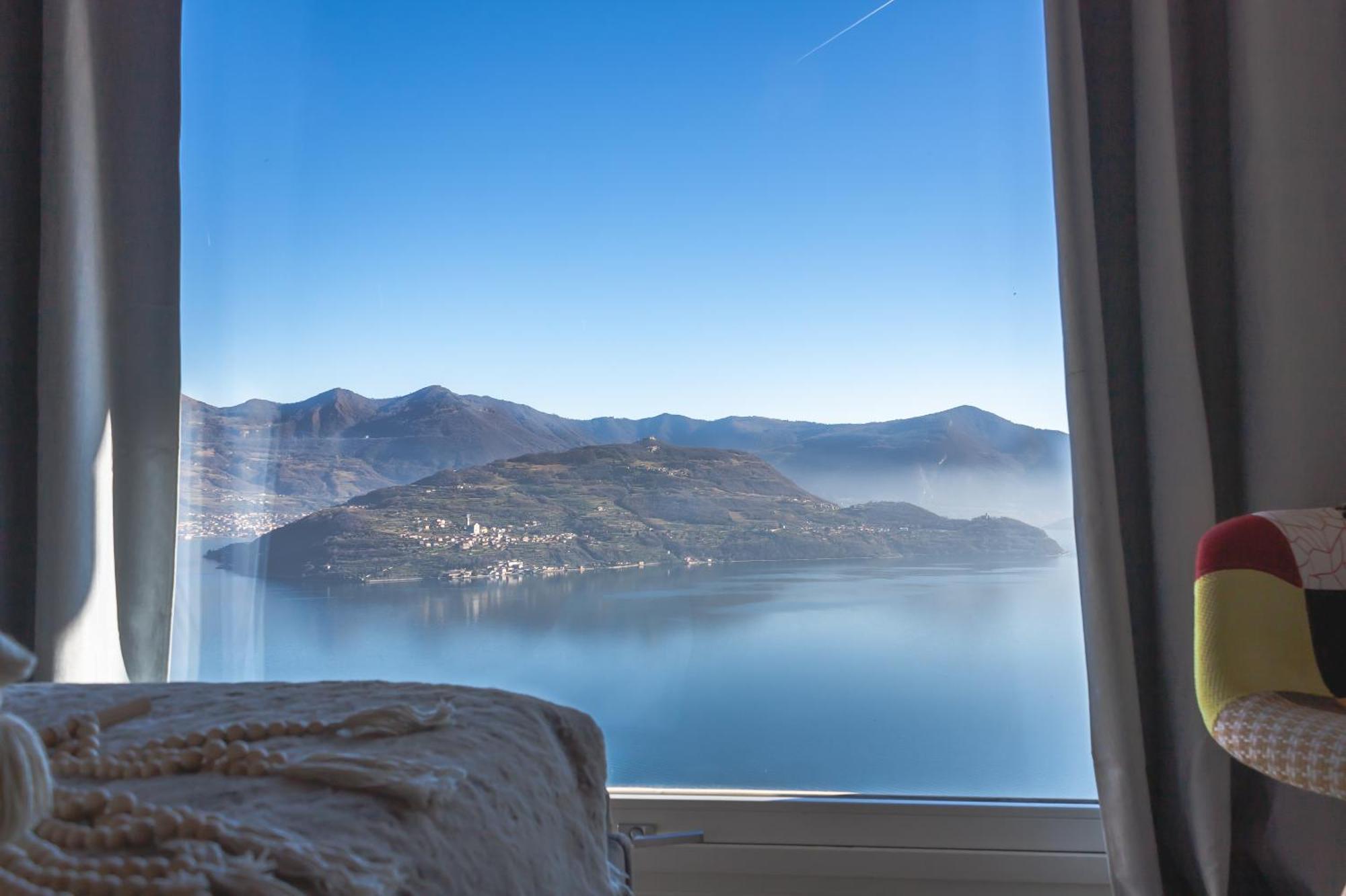 Mia Isola With Lake View, Garden And Swimming Pool Parzanica Exterior photo