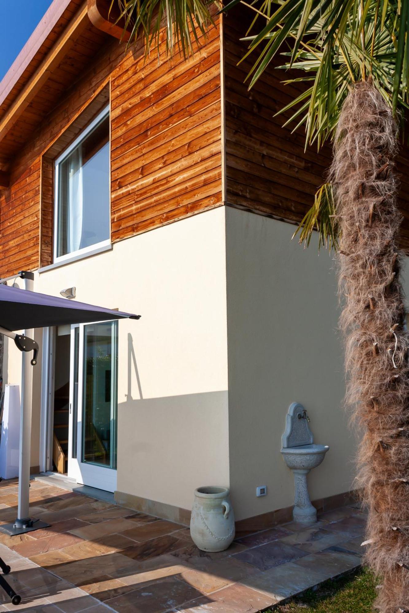 Mia Isola With Lake View, Garden And Swimming Pool Parzanica Exterior photo
