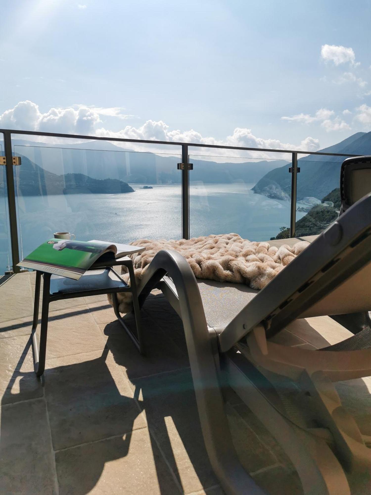 Mia Isola With Lake View, Garden And Swimming Pool Parzanica Exterior photo